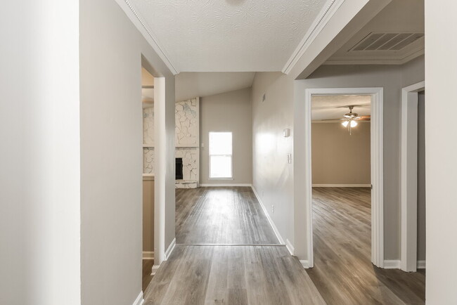 Photo - 5475 Ballard Way