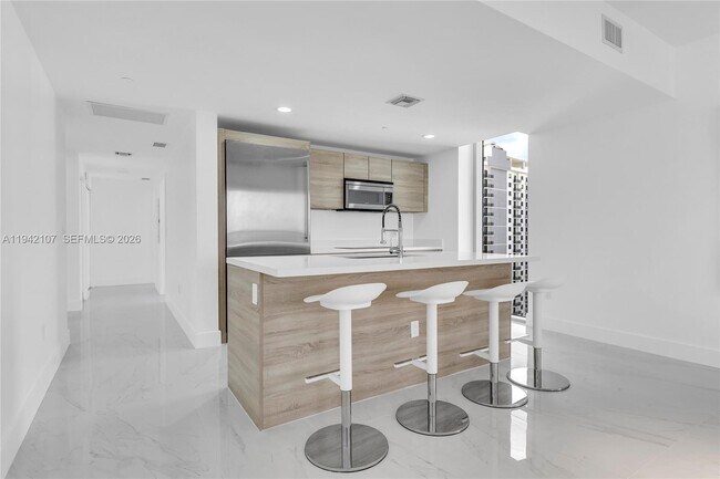 Photo - 16385 Biscayne Blvd Unit 2301