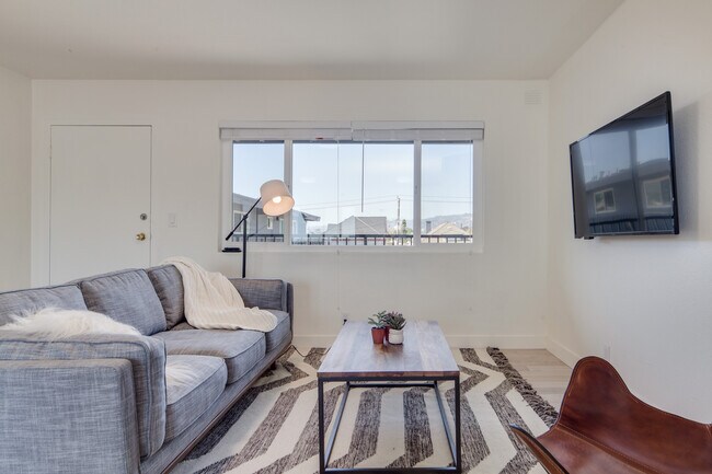 Photo - 873 32nd Street