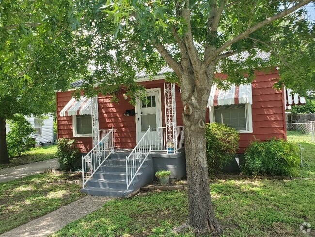 Building Photo - 7404 Arlie Ave Rental