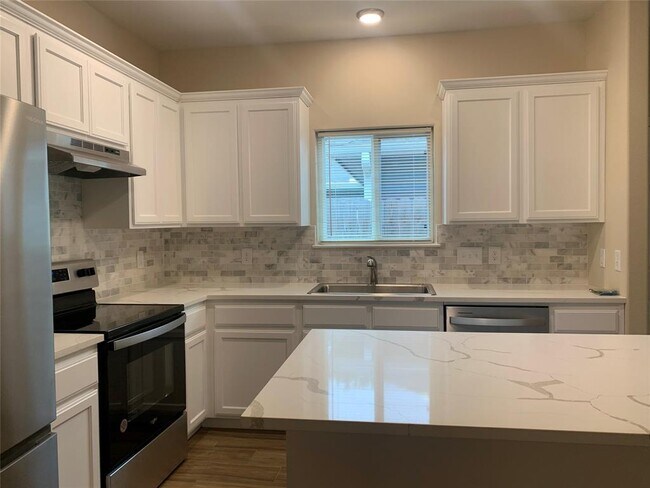 Photo - 9805 Kerr St Unit B