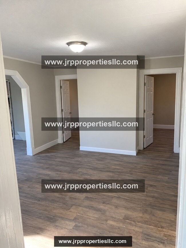 335 Main St Unit 2