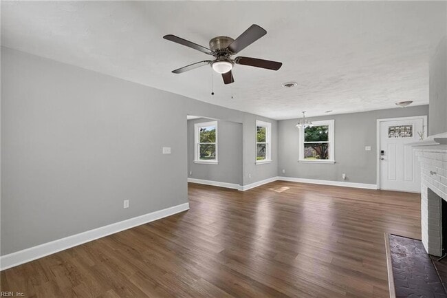 Photo - 31 Greenbrier Rd