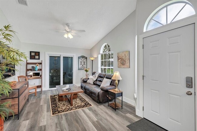 Photo - 309 San Gabriel St