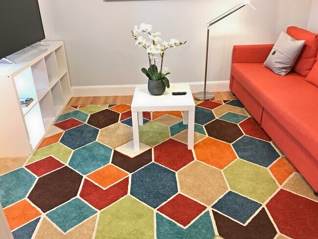 Photo - 130 W 8th St Unidad 3