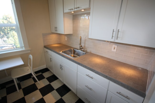 Photo - 910 SE 37th Ave Unit 308