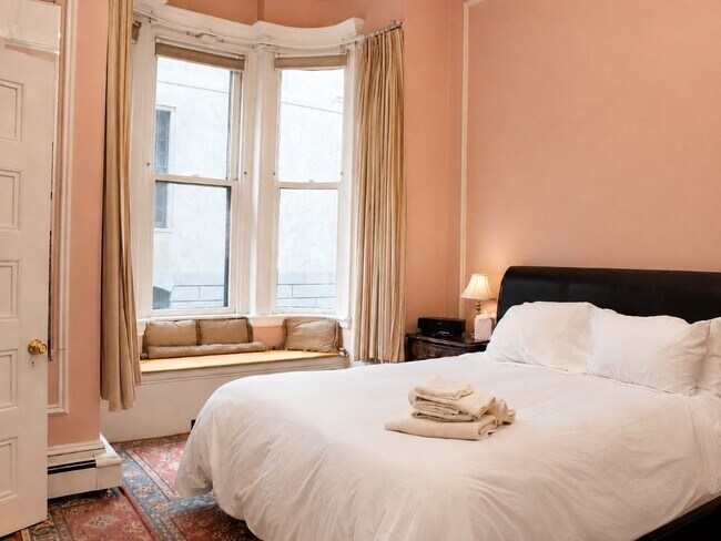 21 Beacon St Unit 3R