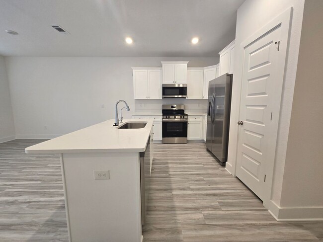 Photo - 396 Salt Creek Lane