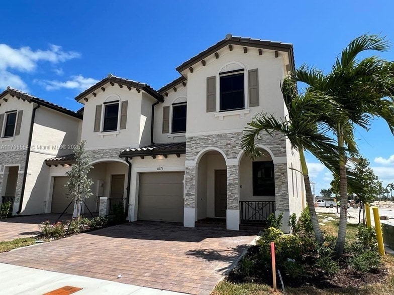 Photo - 11976 SW 244 Ln