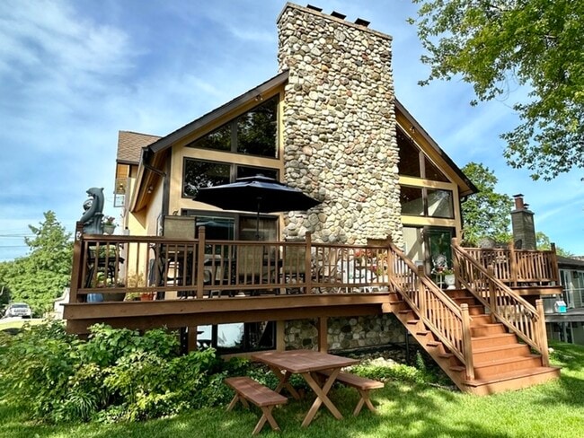 Photo - 4106 W Lake Shore Dr
