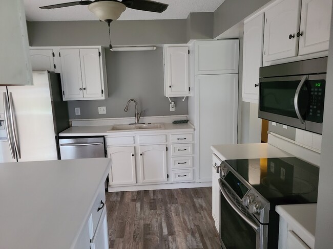 Building Photo - 3934 48th St Rental