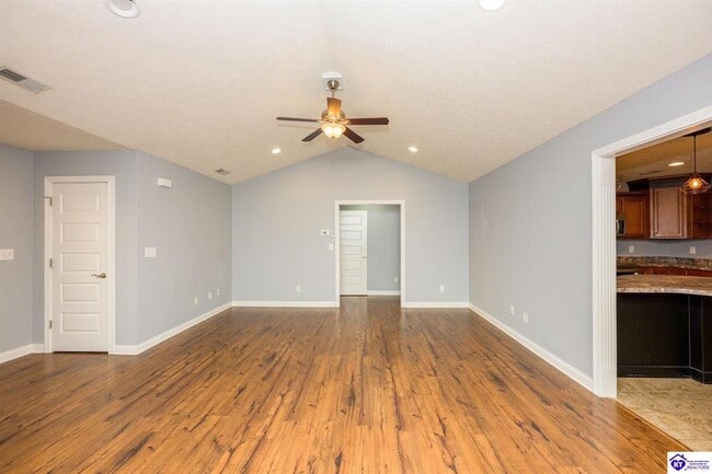 Photo - 100 Radford Ct