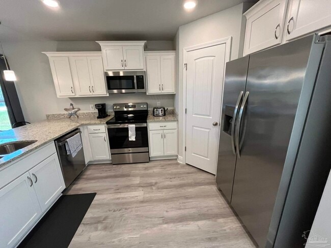 Photo - 1949 Justice Cir