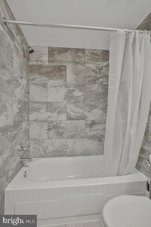 15 Silverwood Cir Unit 6