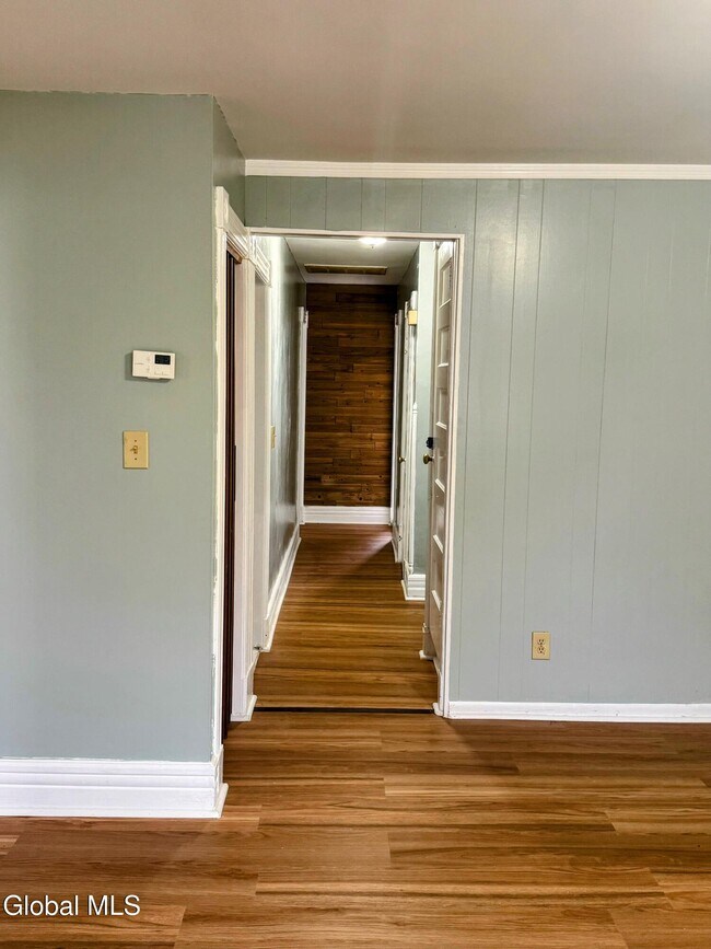 Photo - 838 Lancaster St Unit 2