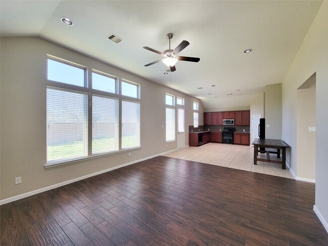 Photo - 3007 Meadow Prairie St