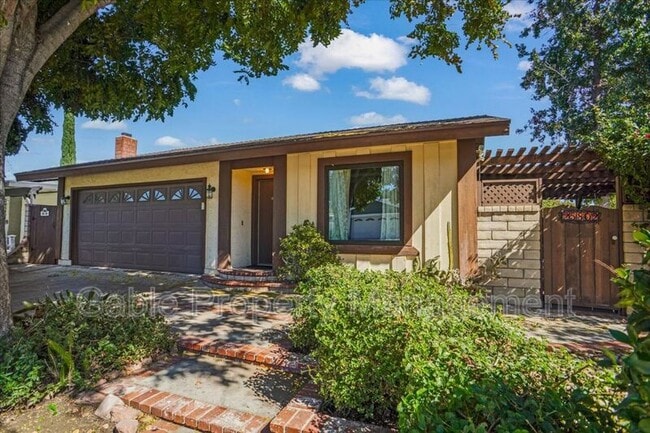 Photo - 25802 Quilla Rd