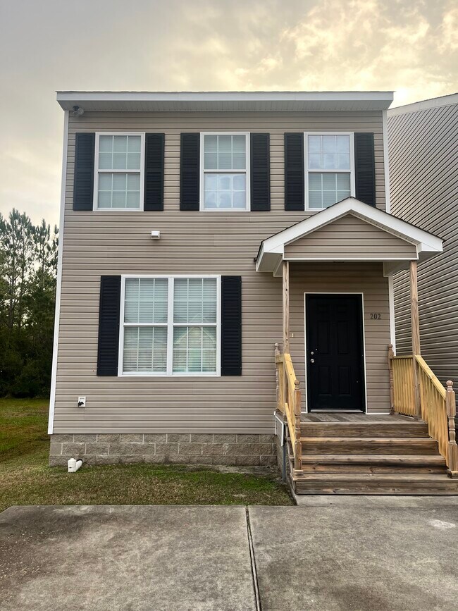 Photo - 202 Bella Sera Ln