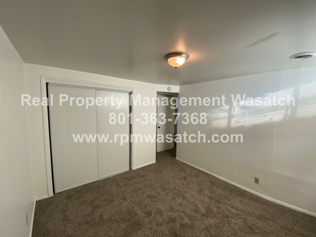 Photo - 448 Penney Ave S Unit # C