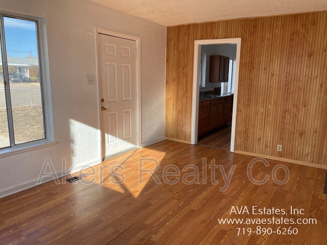 Photo - 2710 3rd Ave