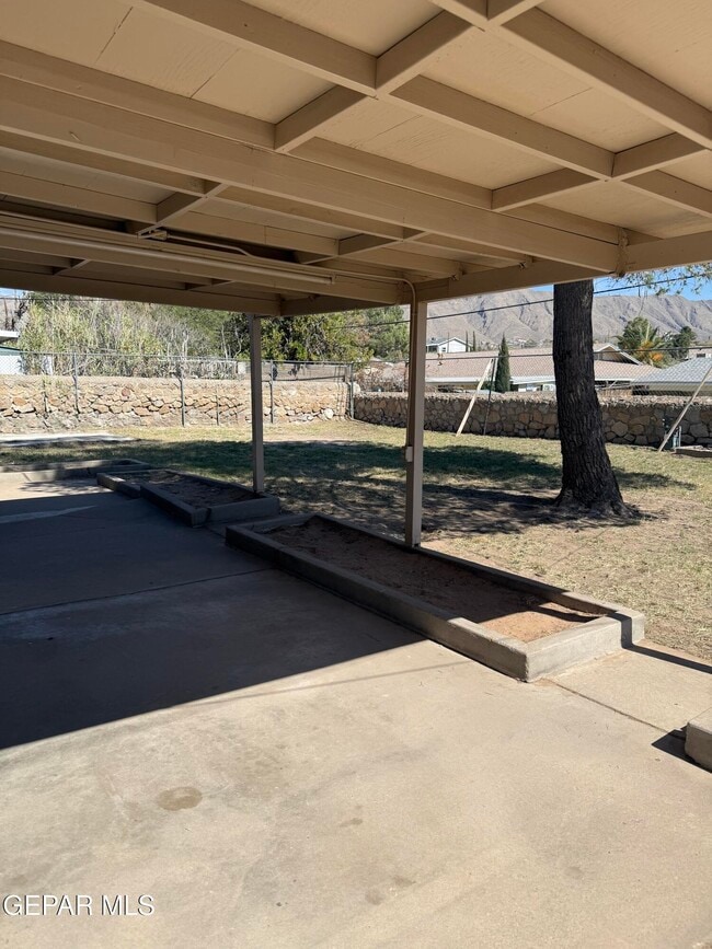 Photo - 5924 Cabrillo Dr