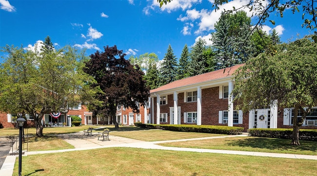 Woodruff Court Apartment Homes