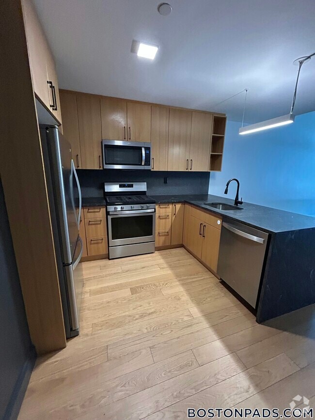 Building Photo - 83 Gardner St Unit 107 Rental