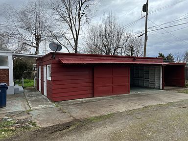 Photo - 2921 Lincoln St