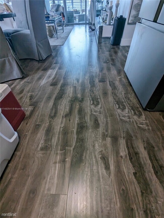 Photo - 2 br, 2.5 bath Condo - 90 SW 3rd St Apt 2904 Unit Apt 2904