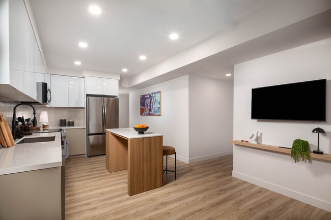Cocina y sala de estar compartidas en unidad compartida de 5 habitaciones