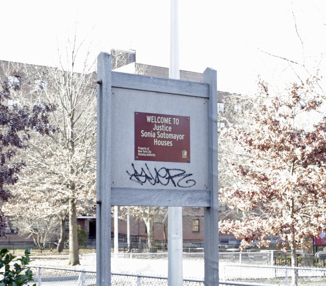 Photo - Justice Sonia Sotomayor Houses