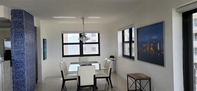 Photo - 3800 Galt Ocean Dr Unidad 811