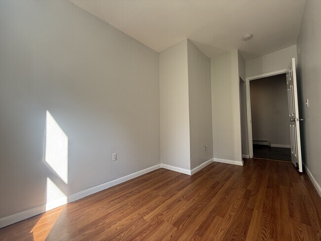 2 Benson St