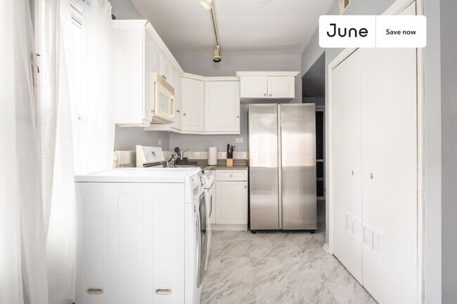 Photo - 2250 W North Ave