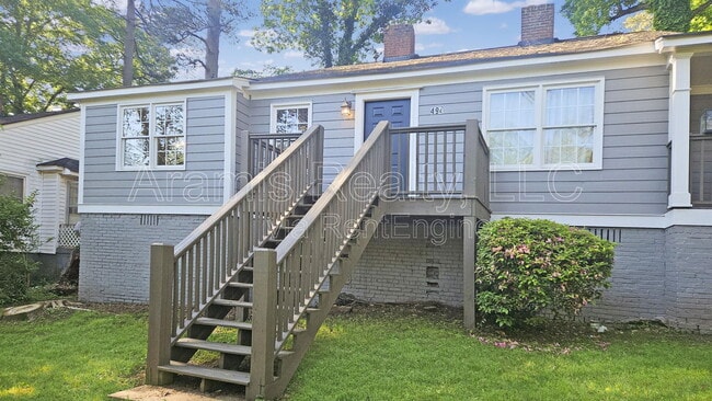 Building Photo - 494 Birney St NE Rental
