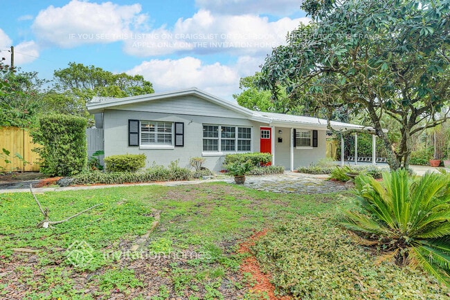 Photo - 6461 Yellowstone St