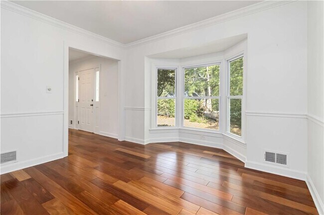 Photo - 2308 Defoors Ferry Rd NW