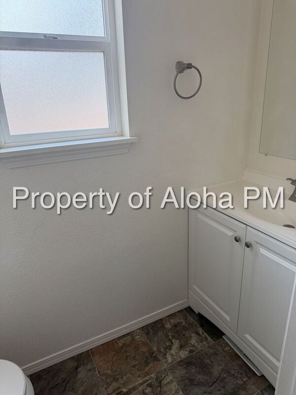 Photo - 1802 S Broxon St