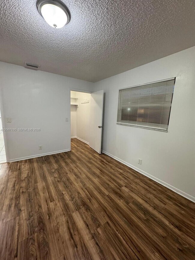 Photo - 1746 3rd Ave N Unidad 2