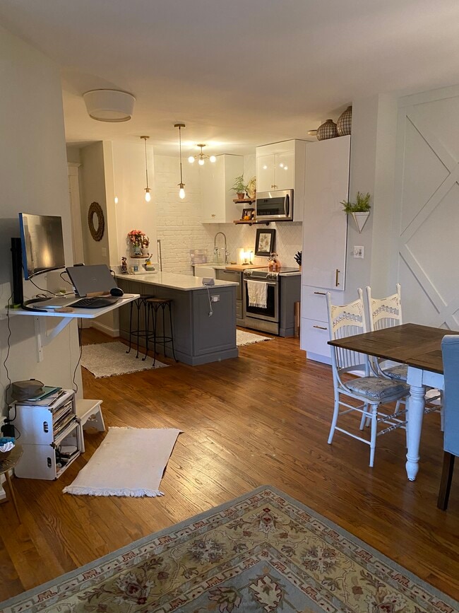Photo - 1855 Calvert St NW Unit 1855 Calvert St NW #301