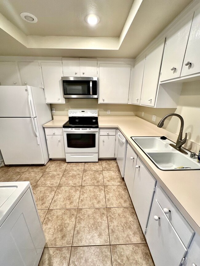 46255 Portola Ave Unidad Palm Desert -46255 Portola Unit B