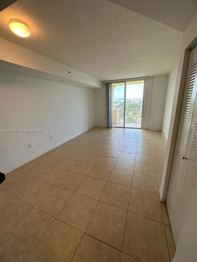 215 SW 42nd Ave Unit PH11