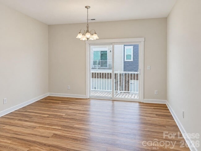 Photo - 1006 Sharon Towns Dr