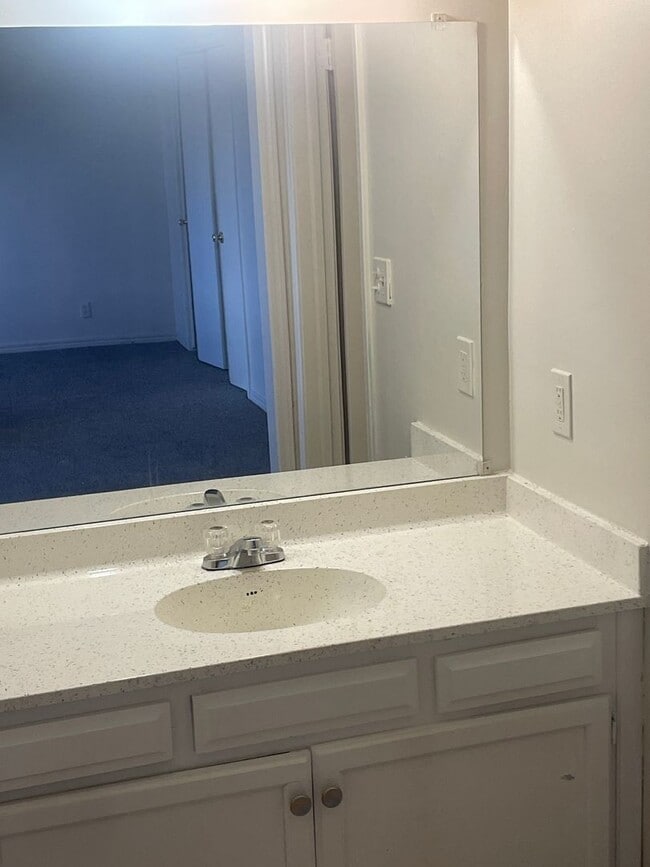 Photo - 5124 S Delaware Pl Unidad 1