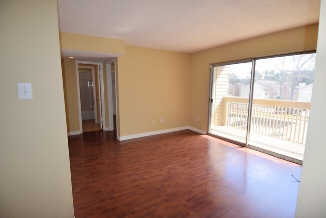 Photo - 6747 Quail Hollow Ct