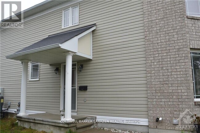 Photo - 252 Moss Grove St