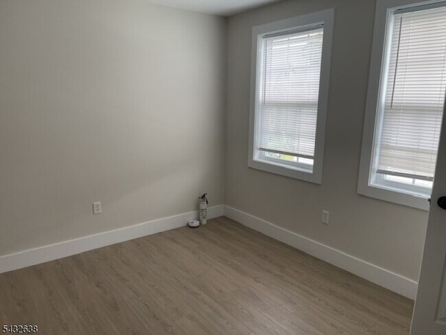 Photo - 335 6th Ave Unit 337
