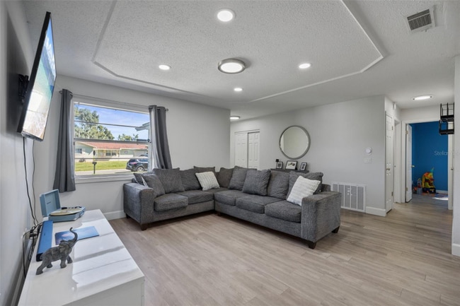 Photo - 114 Inwood Cir