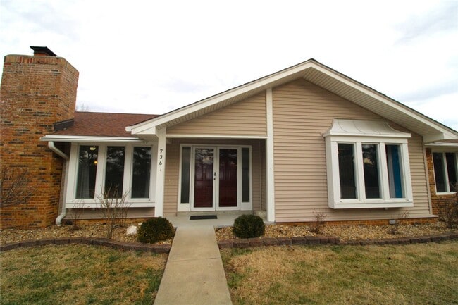 Photo - 736 Henry Ave