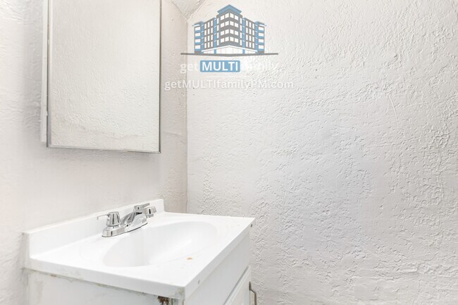 Photo - 525 N 32nd St Unidad 10